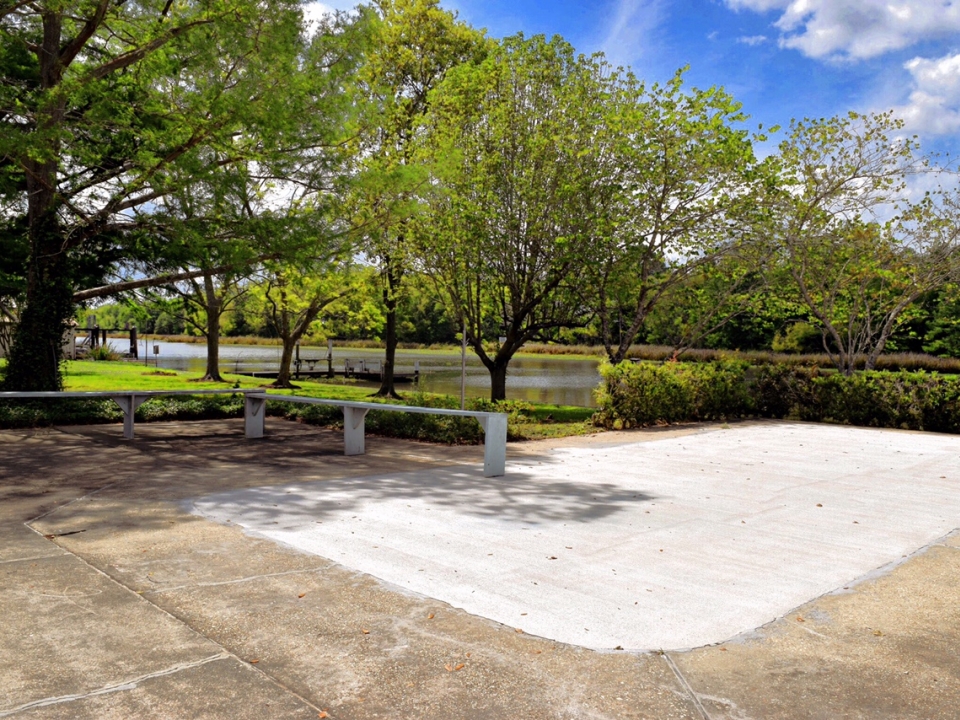 Property Details 4716 HWY 182 West Patterson 4716 Hwy 182 W